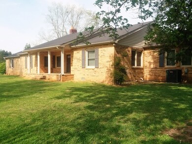 546 E Main St, Cookeville, TN 38506 - photo 3