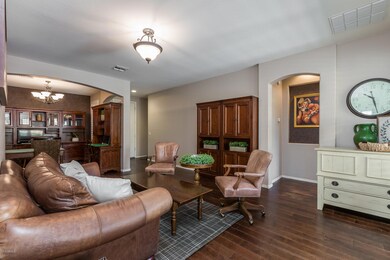 5) FORMAL LIVING