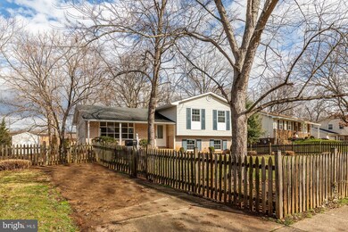 9608 Sudley Manor Dr, Manassas, VA 20109 - photo 4