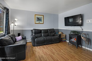 6222 W 12th-007-MLS