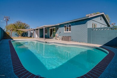 Very private back yard