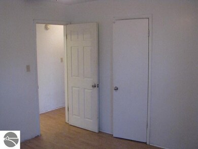 409 2nd St N, Oscoda, MI 48750 - photo 4