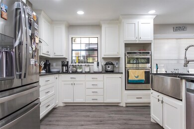 1253 Tate Cir, Sherman, TX 75090 - photo 5