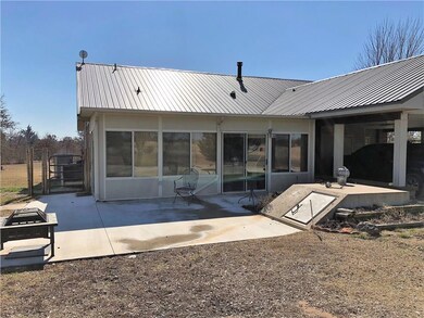 15203 Patterson Rd, Shawnee, OK 74801 - photo 3