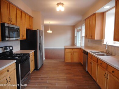 602 Brushy Mountain Rd, East Stroudsburg, PA 18301 - photo 3