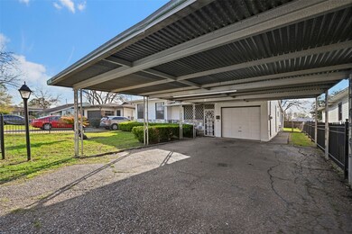 4435 Castor St, Houston, TX 77022 - photo 3