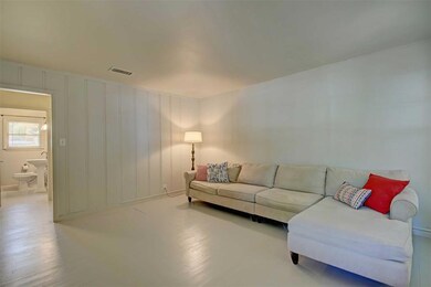 615 Marengo St, Cleburne, TX 76033 - photo 4