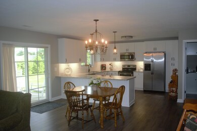 1412 Fairmeadow Dr, Bucyrus, OH 44820 - photo 3