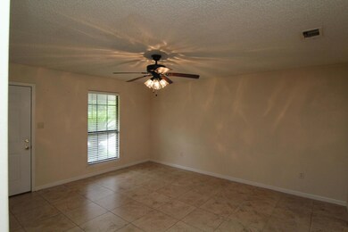 5516 Royal St, Crestview, FL 32539 - photo 3