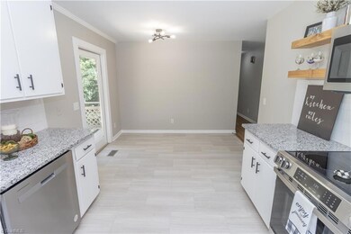 2216 Lane Rd, Greensboro, NC 27408 - photo 3