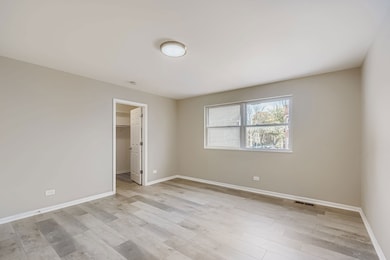 8001 S Essex Ave unit 1, Chicago, IL 60617 - photo 6