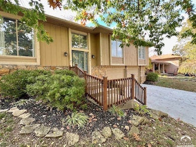 3129 Ranger Dr, Lawrence, KS 66049 - photo 2