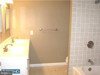 112 Lowell Ct unit 9, Princeton, NJ 08540 - photo 6