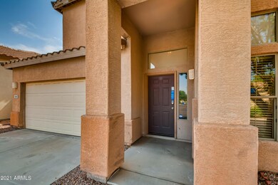 029030093-05 Exterior Front Entry