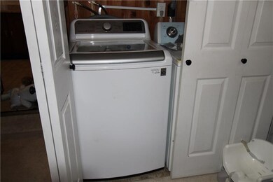 67 N Lincoln St, Homer City, PA 15748 - photo 4