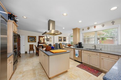 7710 Bellewood Dr, Houston, TX 77055 - photo 7