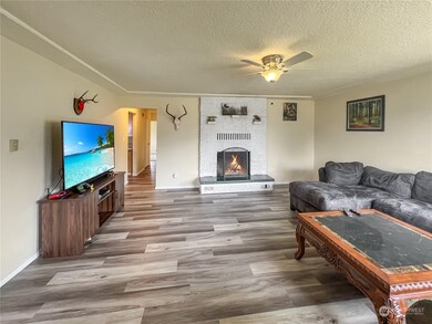 2210 37th Ave, Longview, WA 98632 - photo 3