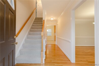Welcome to 2243 Ridgefield Green Way!