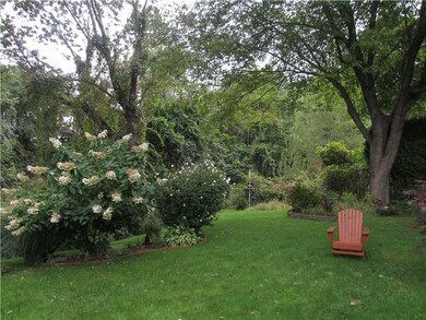 Yard/Garden. It s hard to believe you are so close