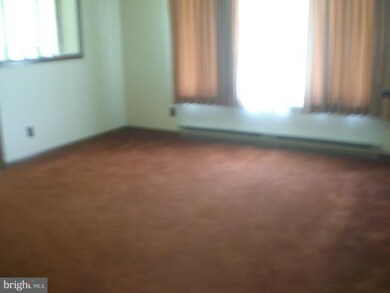 2332 Fisher Rd, Chambersburg, PA 17202 - photo 2