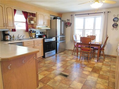 36817 Camelia Ct, Zephyrhills, FL 33542 - photo 6