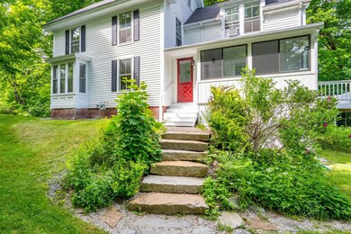 11 Chapel St, Freeport, ME 04032 - photo 2