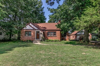 RE_1919 E Monroe-2