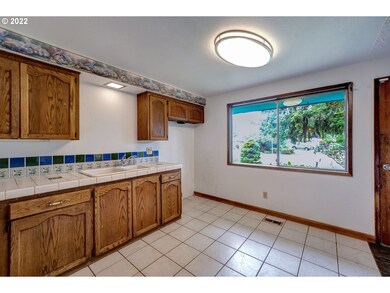 740 NW 7th Ave, Canby, OR 97013 - photo 7