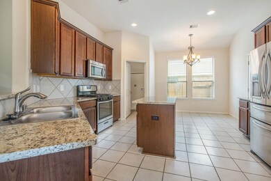 204 Country Crossing Cir, Magnolia, TX 77354 - photo 3