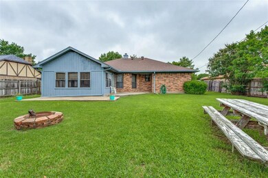 3201 Normandy Dr, Sherman, TX 75090 - photo 4