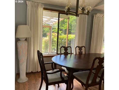 11800 SW Ebberts Ct, Beaverton, OR 97008 - photo 5