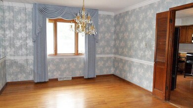 04-Dining Room