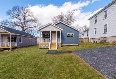 1317 D St, Waynesboro, VA 22980 - photo 4