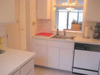 1710 Windsor Dr, Framingham, MA 01701 - photo 7