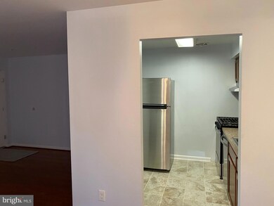 5213 Newton St unit 104, Bladensburg, MD 20710 - photo 4