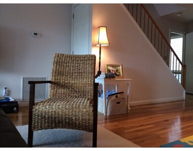 2 Brackett Place unit C, Marblehead, MA 01945 - photo 4