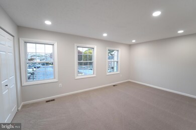 2135 N Anvil Ln, Temple Hills, MD 20748 - photo 7