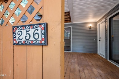 256 Brookberry Cir unit 256, Chapel Hill, NC 27517 - photo 6