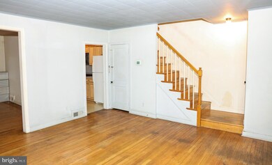 827 N Chapel Gate Ln, Baltimore, MD 21229 - photo 6