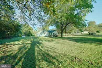 10682 Scaggsville Rd, Laurel, MD 20723 - photo 5