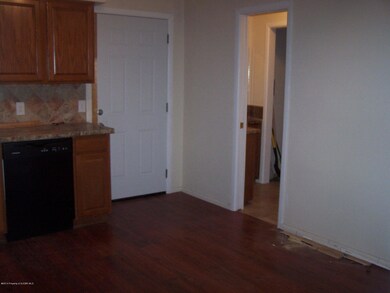 3109 CRESTRIDGE END OF KITCHEN & 12 BATH