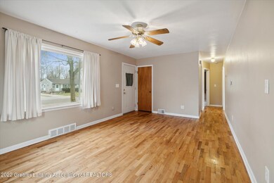 1706 S Holly Way, Lansing, MI 48910 - photo 3