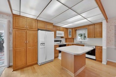 7461 S 2300 E, Salt Lake City, UT 84121 - photo 5