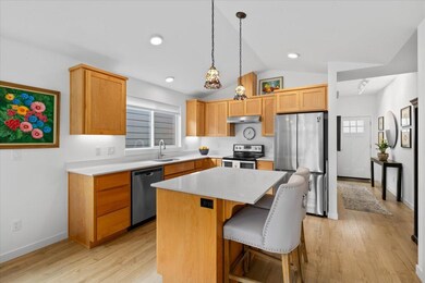 71 William Way, Talent, OR 97540 - photo 4