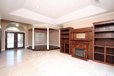 Living Room/Dining/Entry