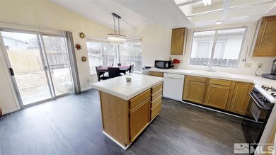 1244 O'Callaghan Dr, Sparks, NV 89434 - photo 4