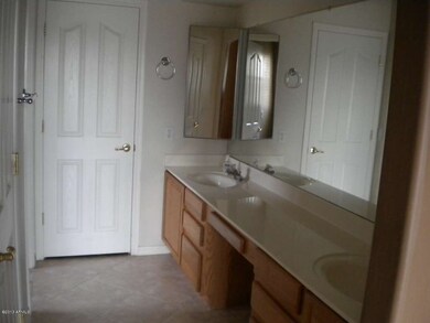 4841 N Cactus 005