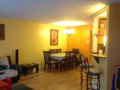 601 Quincy Bridge Ln unit 201, Glenview, IL 60025 - photo 4