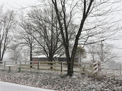 4958 Kiel Lyon Rd, New Haven, MO 63068 - photo 2