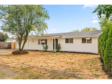 1215 Ellsworth St, Eugene, OR 97402 - photo 3